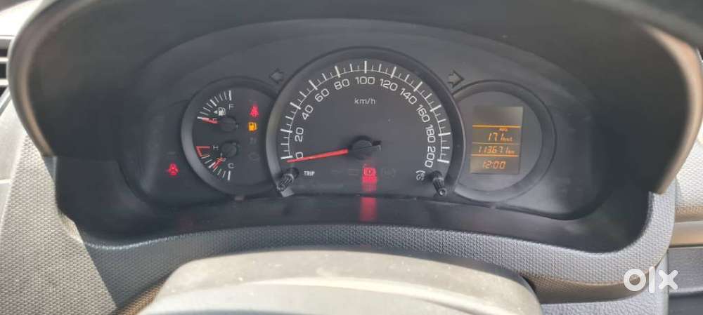 Maruti Suzuki Swift Lxi, 2015, Petrol