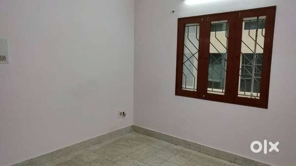 3 BHK Flat Available for LEASE in Murugeshpalya - US0157