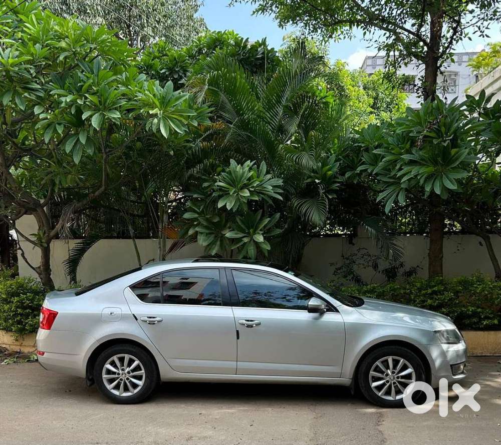 Skoda Octavia Elegance 1.8 Tsi At, 2015, Petrol