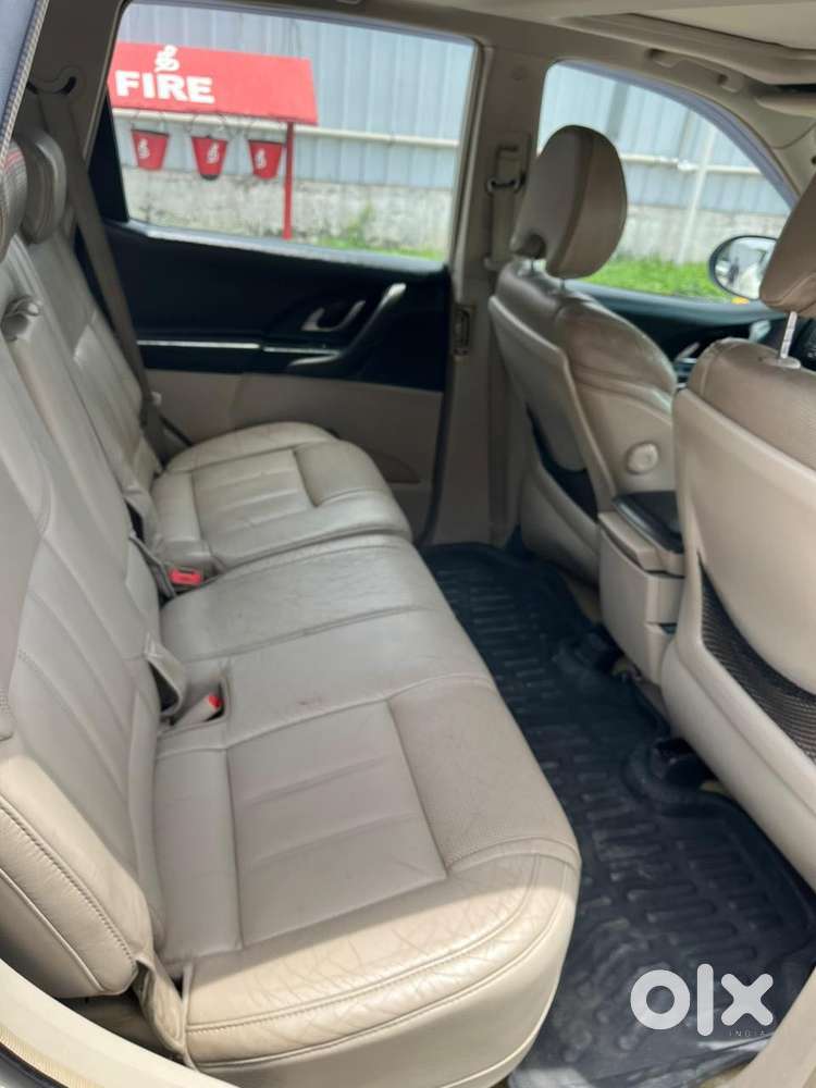 Mahindra Xuv500 2.2 W10, 2016, Diesel
