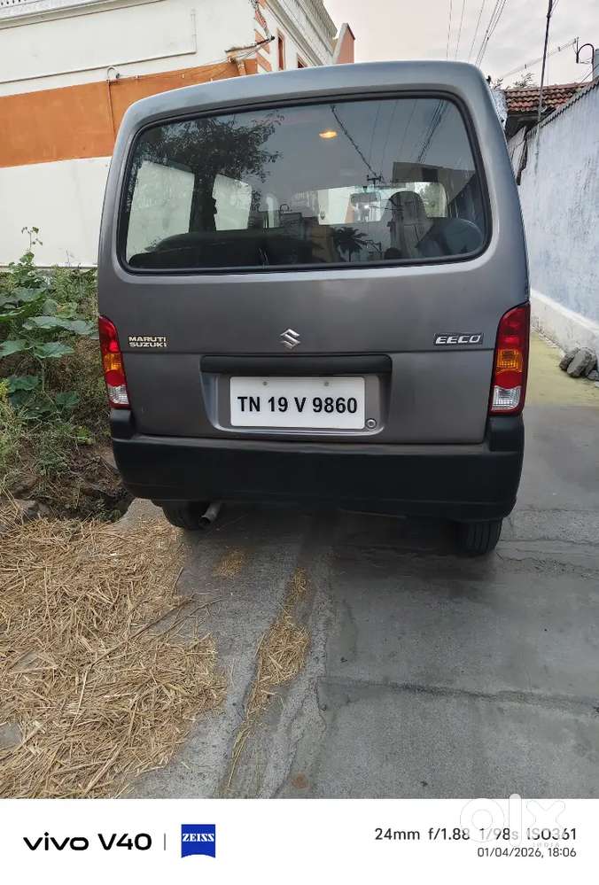 Maruti Suzuki Eeco 2014 Lpg 130000 Km Driven Show Room Service