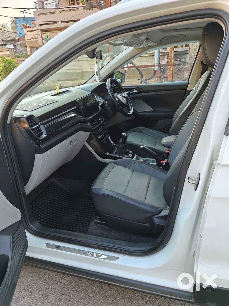 Skoda Kushaq 1.0 Tsi Active, 2023, Petrol