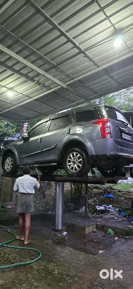Mahindra Xuv500 2015 Diesel Well Maintained
