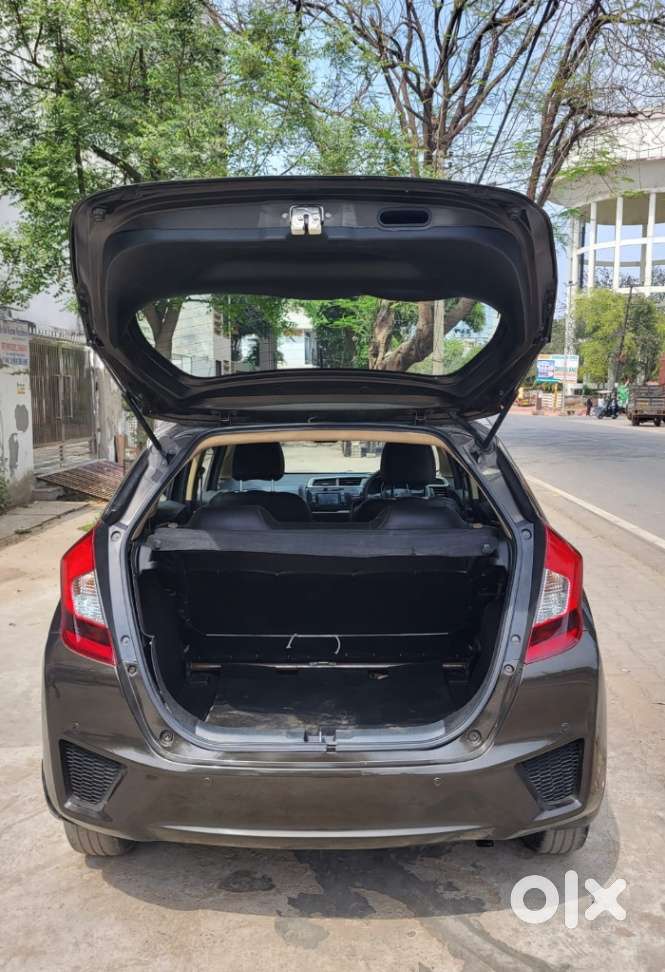 Honda Jazz V Mt Privilege, 2017, Petrol