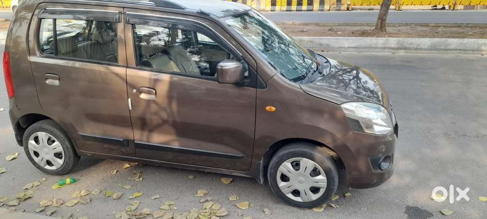 Maruti Suzuki Wagon R Vxi Amt Opt, 2017, Petrol