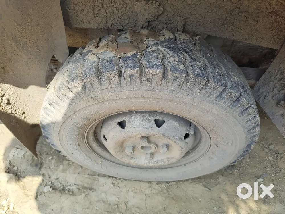 Eak Dam Okk Gaddi Ha Koi Kami Nhi Ha