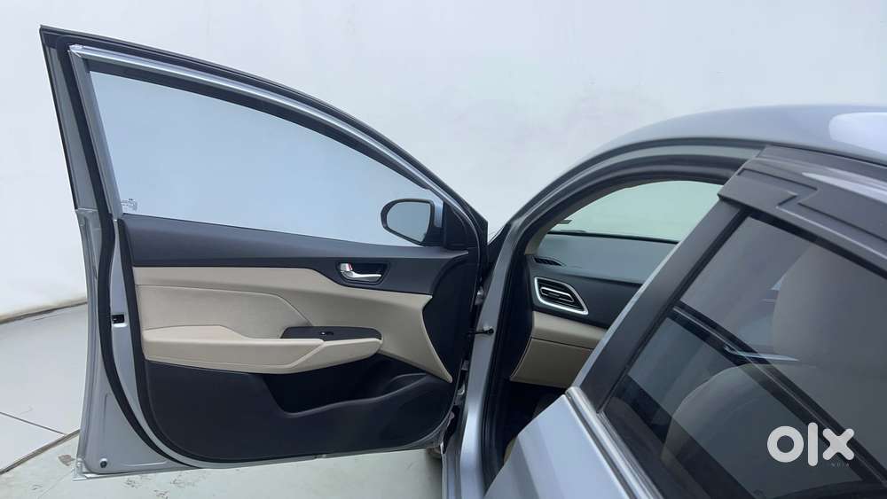 Hyundai Verna 1.5 Sx Ivt, 2020, Petrol