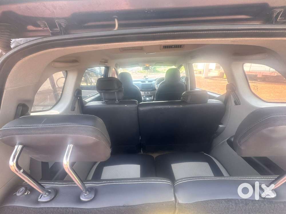 Renault Triber Rxz, 2021, Petrol