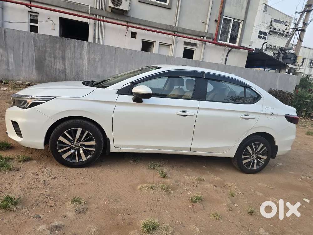 Honda City Vx Petrol 2022 (8airbags)