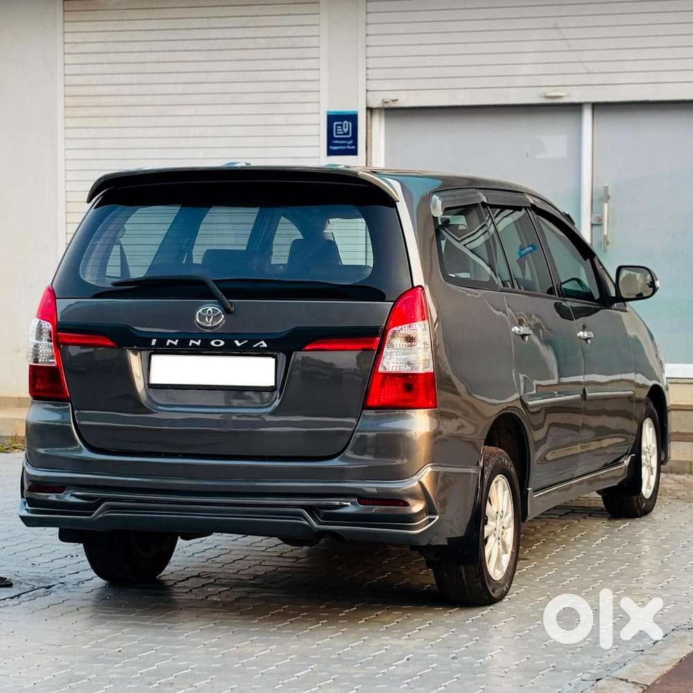 Toyota Innova 2.5 V 7 Str, 2012, Diesel