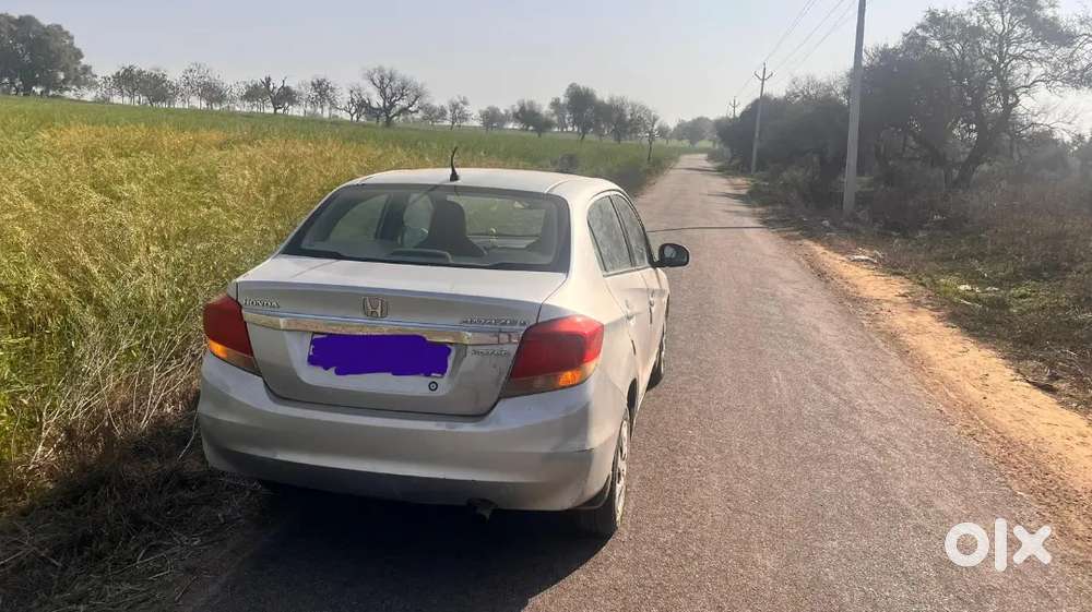 Clean Honda Amaze 2014