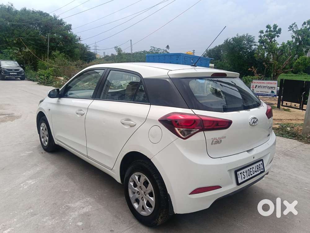 Hyundai Elite I20 Magna+ Vtvt, 2015, Petrol