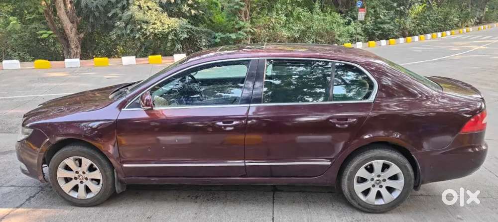 Skoda Superb 2013 Diesel 63000 Km Driven