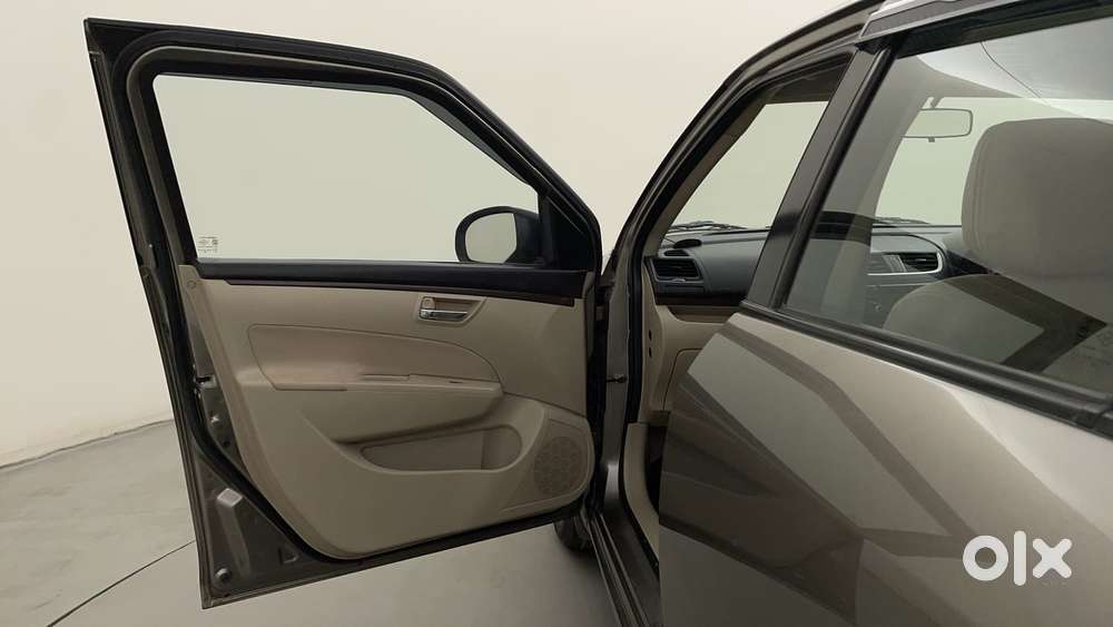 Maruti Suzuki Swift Dzire Vxi At, 2016, Petrol