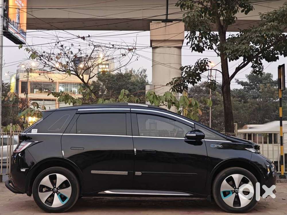 Mg Windsor Ev Essence, 2024, Electric