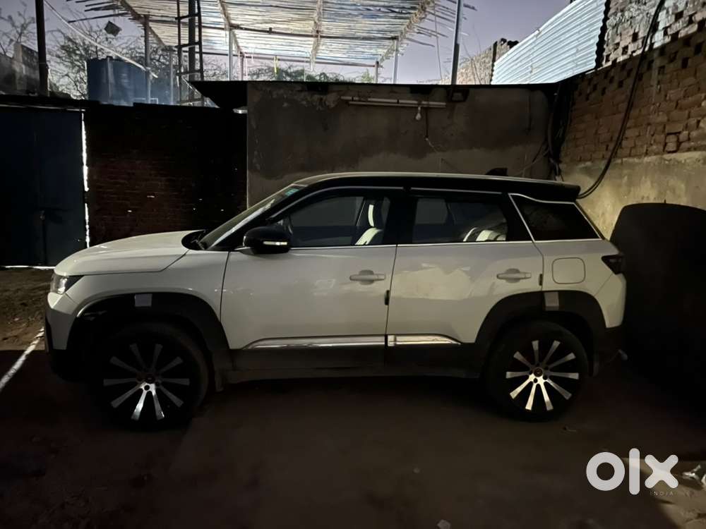 Maruti Suzuki Brezza Petrol 2024