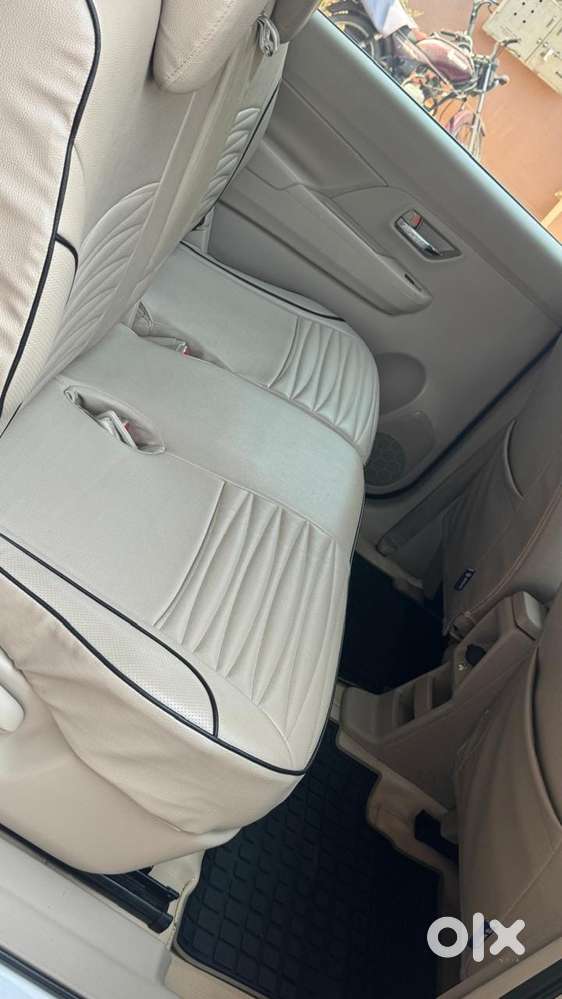 Maruti Suzuki Ertiga Zxi Plus Shvs, 2021, Petrol