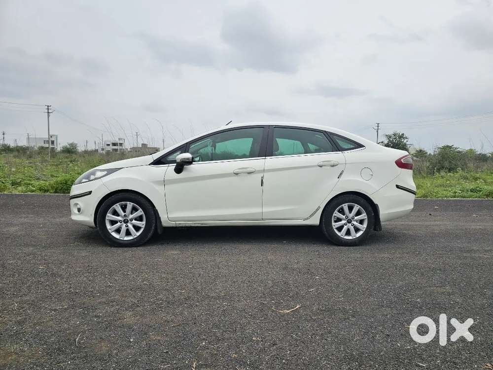 Ford Fiesta Petrol Manual 2014