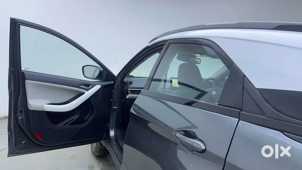Tata Nexon Creative Plus 1.2 Revotron Petrol 7dca Dt, 2023, Petrol