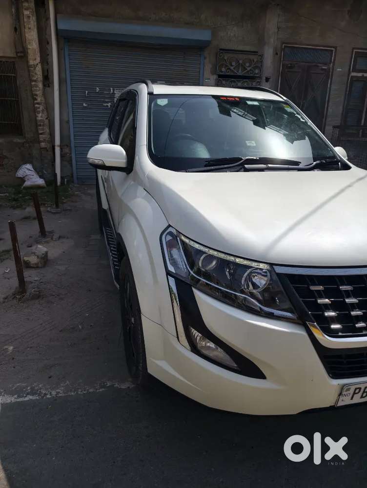Xuv 500 Full Top Doctor Driven Car Total Company Maintained.