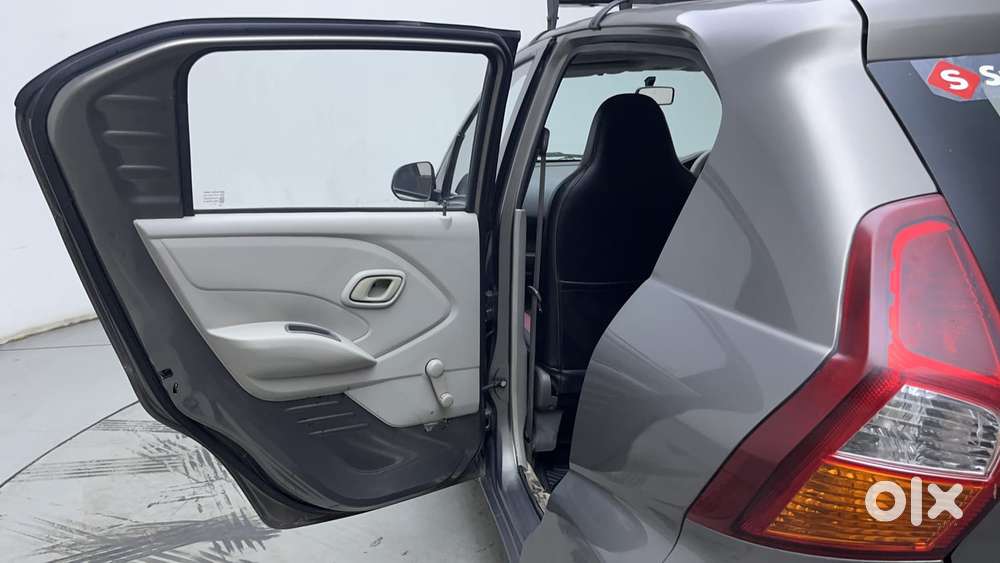 Datsun Redigo T Option, 2017, Petrol