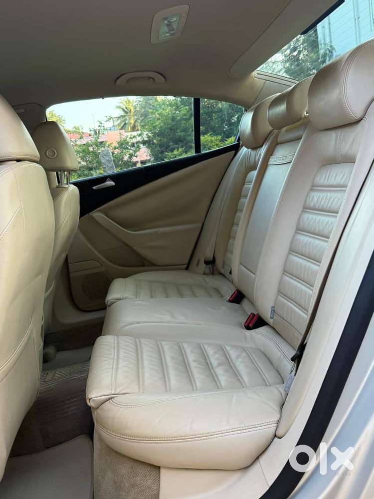 Volkswagen Passat 2010 Year