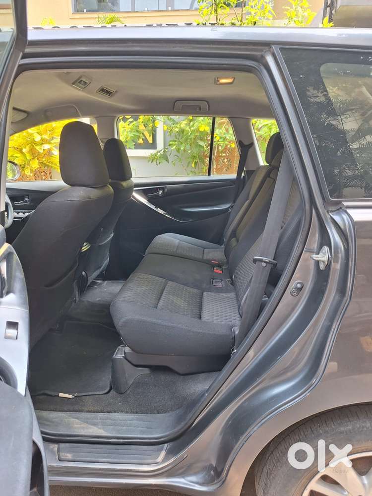 Toyota Innova Crysta 2.4 G Mt 8s, 2018, Diesel