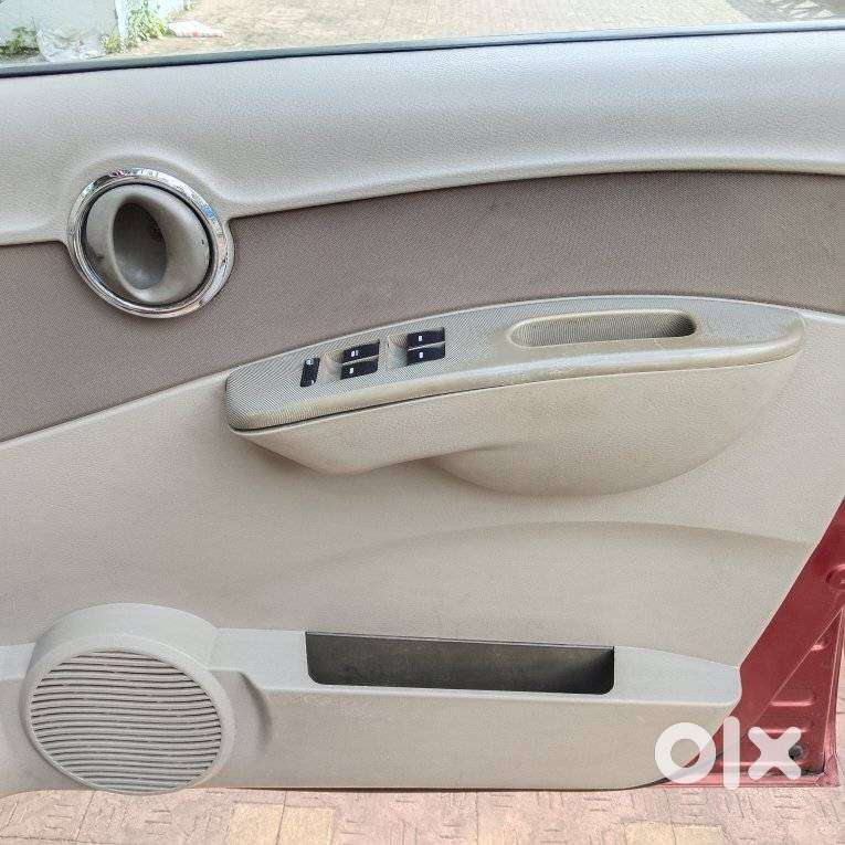 Mahindra Quanto C6, 2012, Diesel