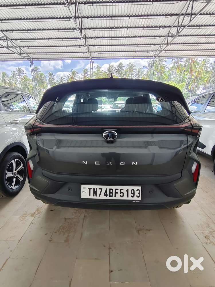 Tata Nexon Pure (s) 1.2 Petrol 6amt, 2024, Petrol
