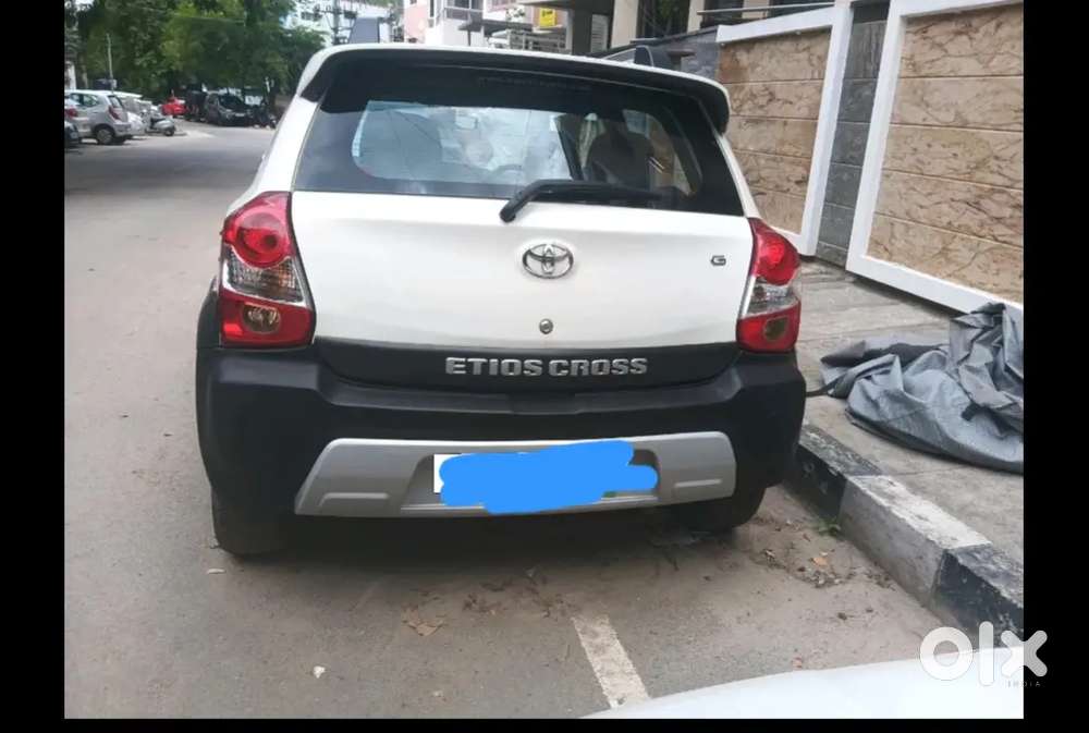 Toyota Etios Cross 2014