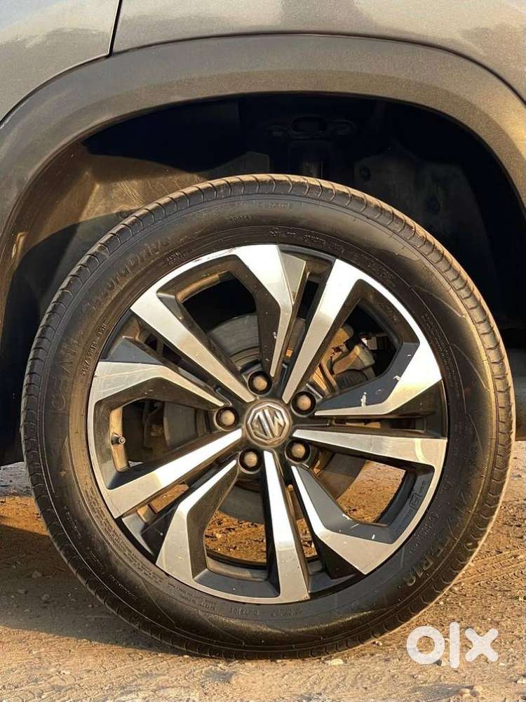 Mg Hector Plus Sharp Pro 1.5 Turbo Petrol Cvt 7 Str, 2023, Petrol