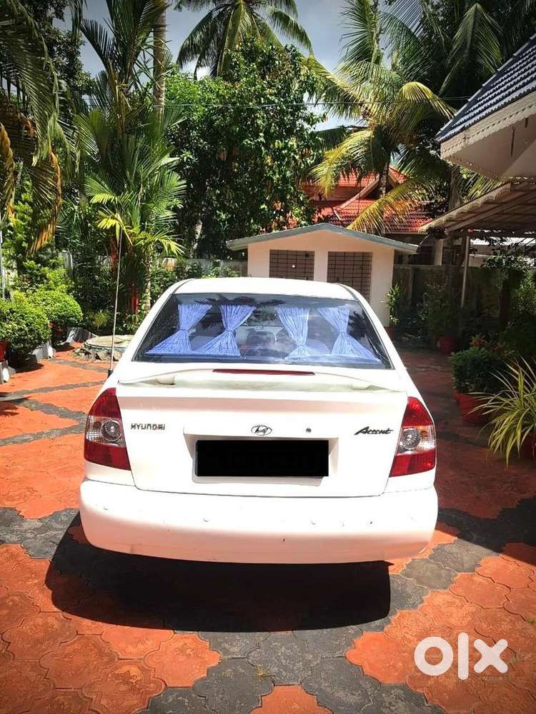 Hyundai Accent Hatchback 2010 Petrol 57000 Km Driven