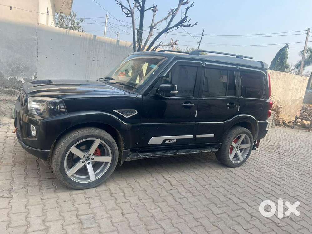 Mahindra Scorpio Classic 2021