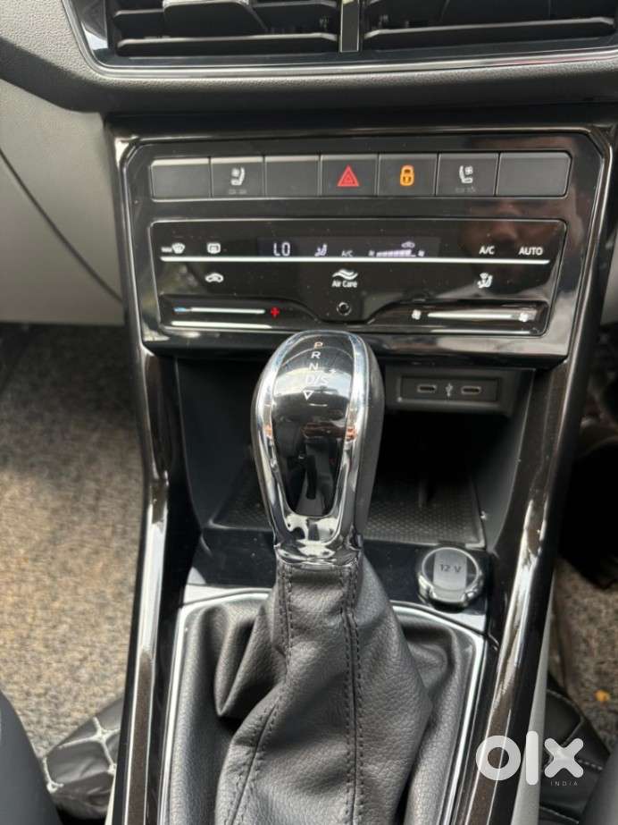 Skoda Kushaq 1.0 Tsi Style At, 2022, Petrol