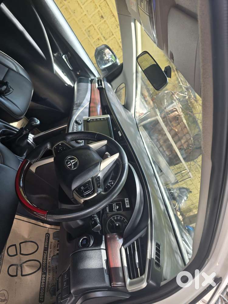 Toyota Innova Crysta 2.4 V 7 Str, 2022