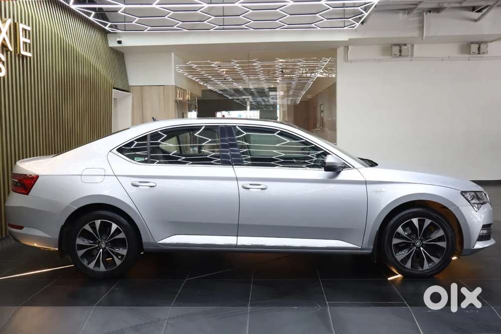 Skoda Superb 2.0 L&k Tsi At, 2022, Petrol