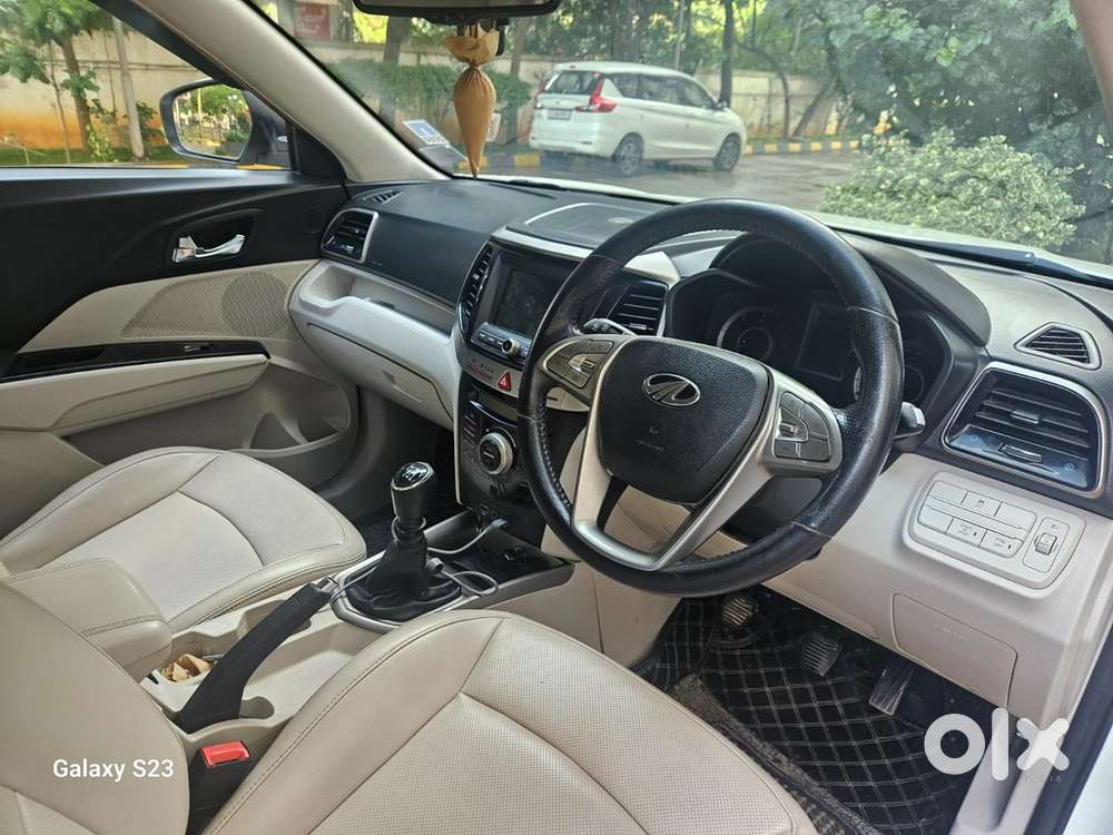 Top-end Mahindra Xuv300 W8(o) 2020 Diesel Well Maintained