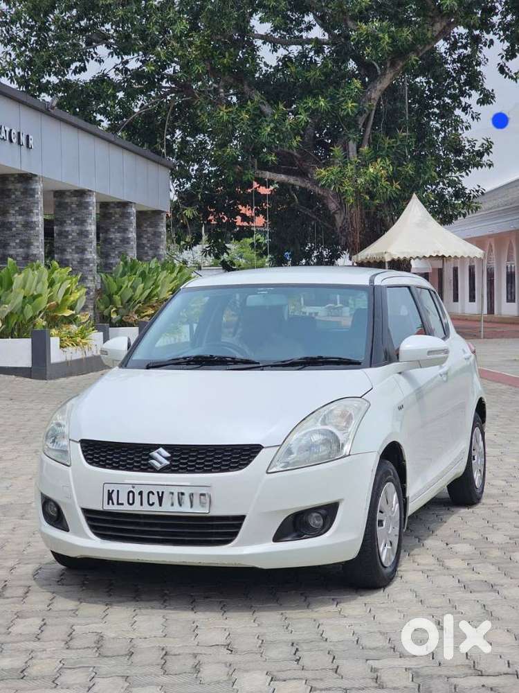 Maruti Suzuki Swift Vxi Optional, 2012, Petrol