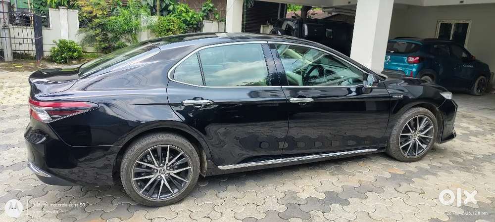 Toyota Camry Hybrid 2023