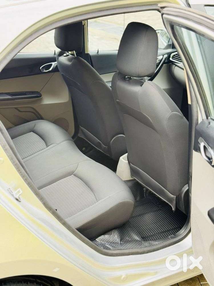 Tata Tiago 1.2 Revotron Xza, 2018, Petrol