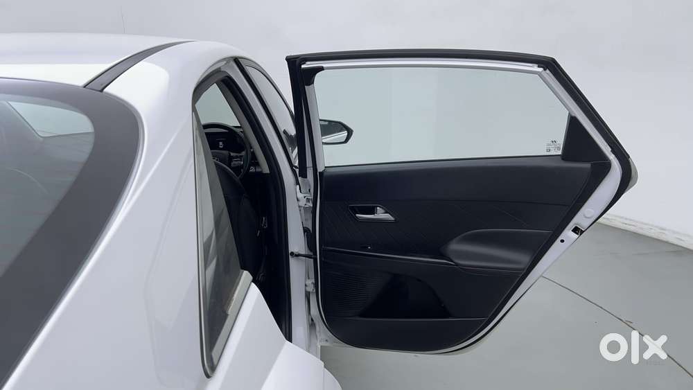 Hyundai Verna 1.5 Sx Turbo Petrol Mt, 2023, Petrol