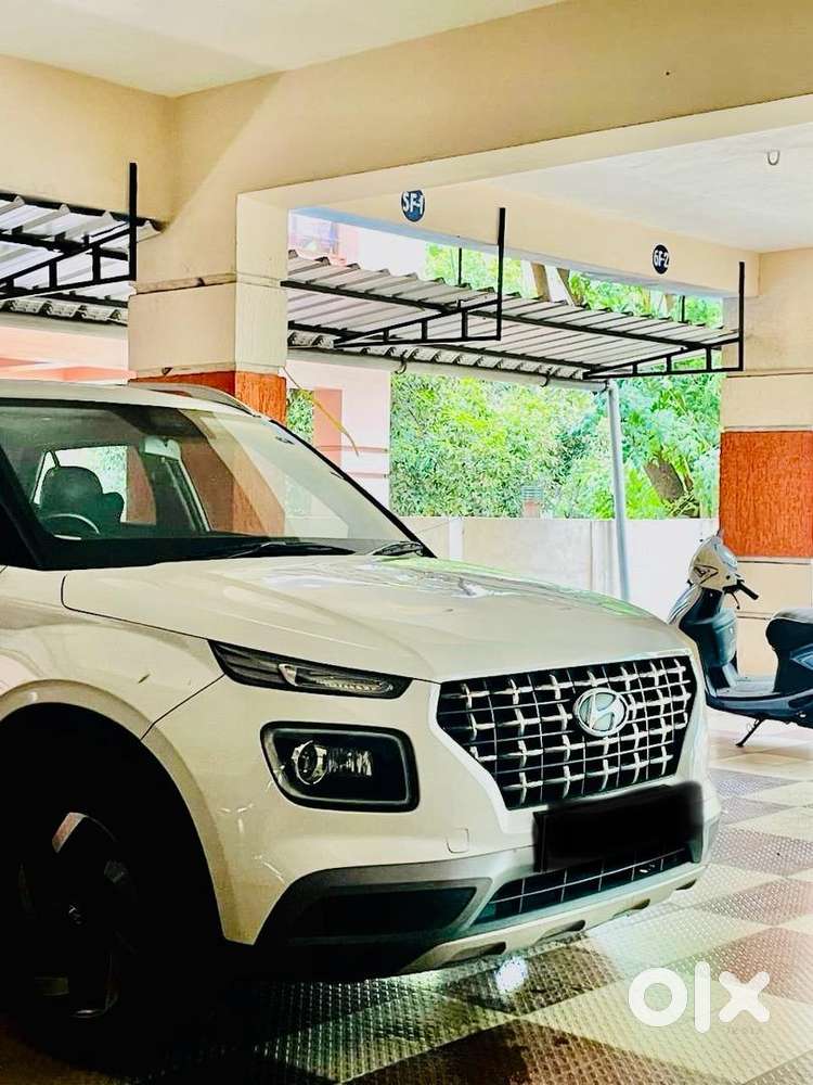 Hyundai Venue 2020 Diesel Well Maintained