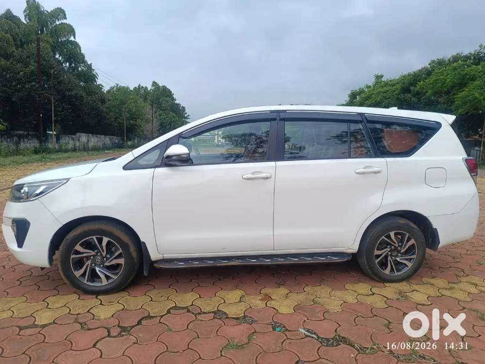 Toyota Innova Crysta Diesel 2022