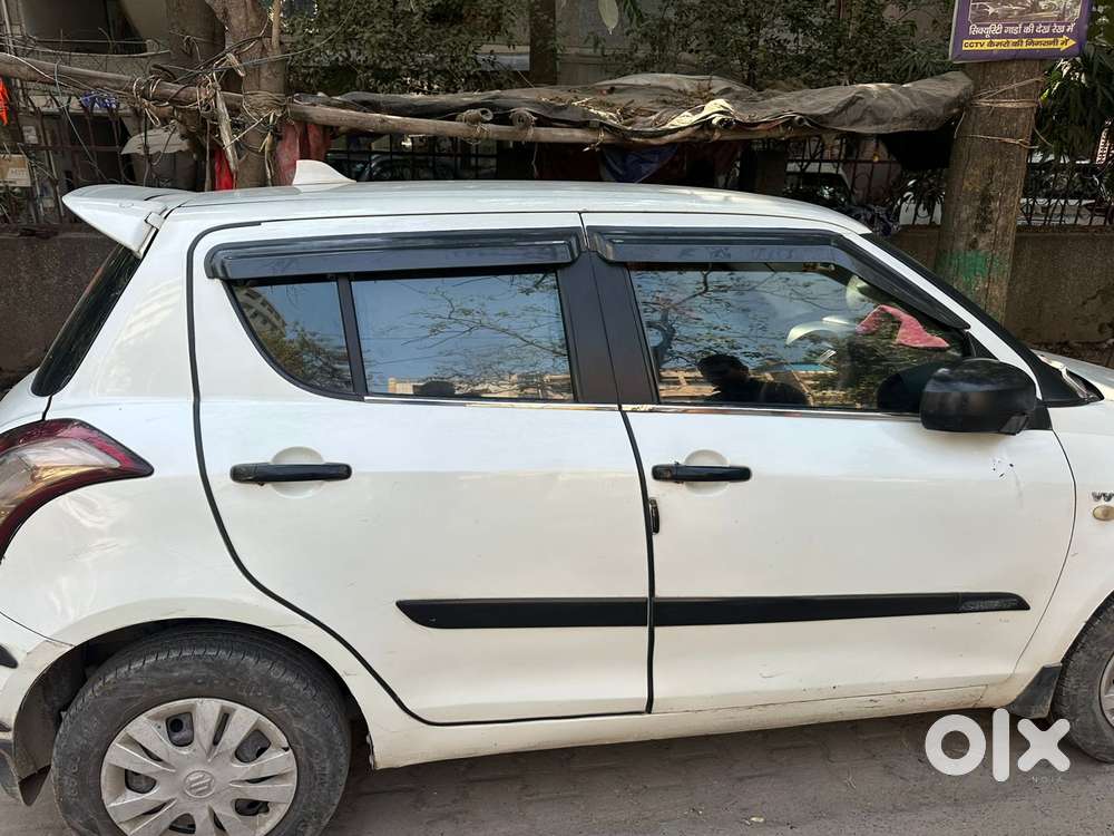 Maruti Suzuki Swift Lxi Option, 2012, Cng & Hybrids