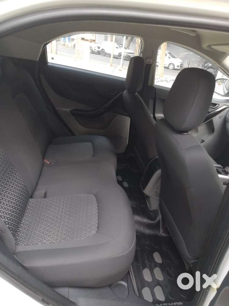 Tata Nexon 1.5 Revotorq Xm (s), 2018, Diesel