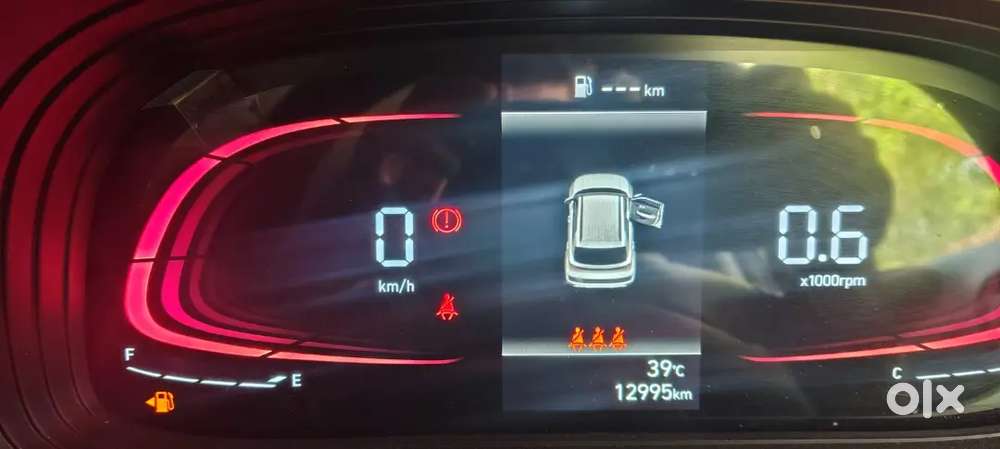 Hyundai Venue 2025 Petrol 13000 Km Driven