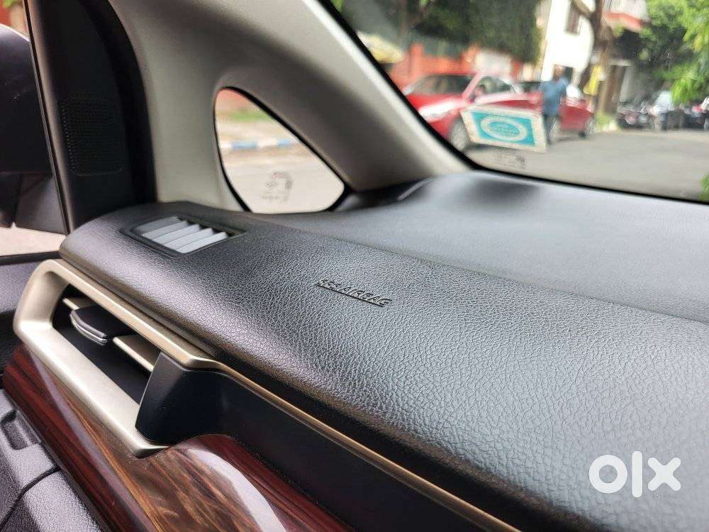 Toyota Innova Crysta 2.4 Vx Mt 8s, 2018, Diesel