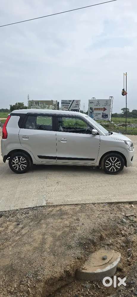 Well-maintained Wagonr Zxi Amt Available For Sale!