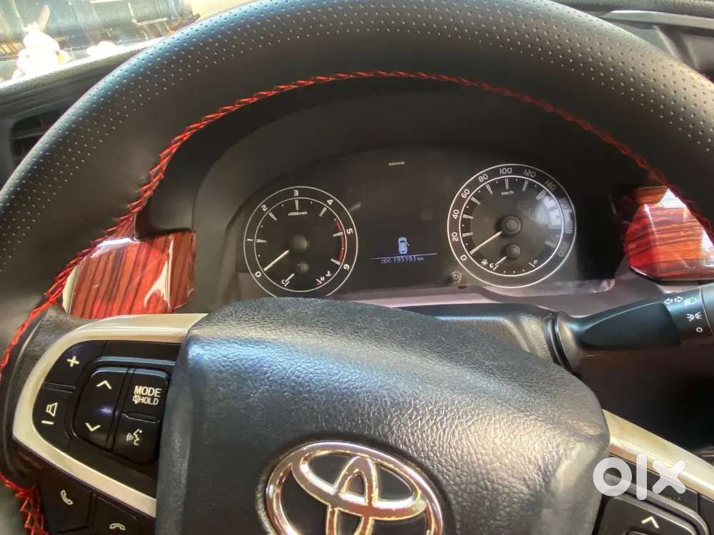 Toyota Innova Crysta 2017 Diesel Well Maintained