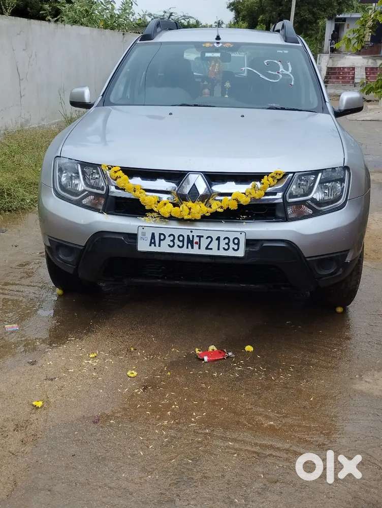 Renault Duster 1.6 Rxe. Best Suitable For  Offroadand Onroad.